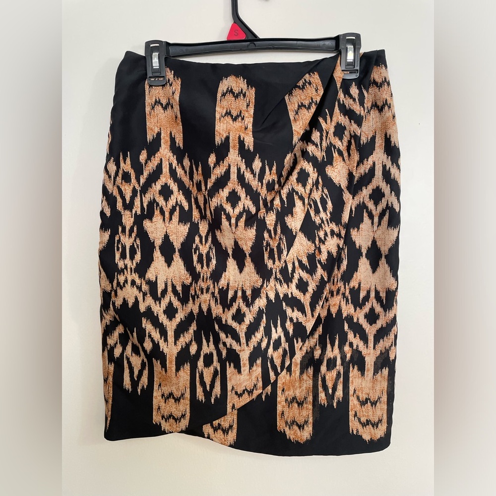 Natorious Black and Tan Faux Wrap knee length Silk Skirt size 6